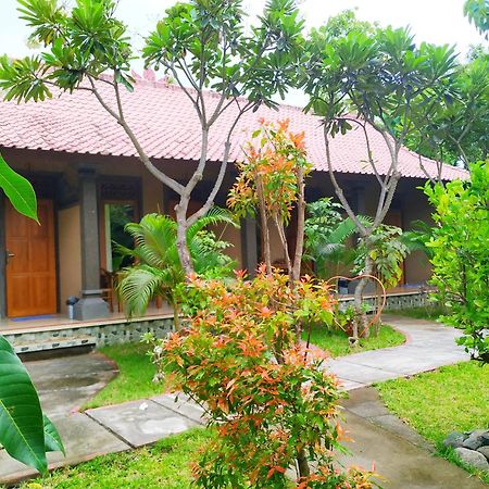 Asih Homestay Pemuteran  Exterior photo
